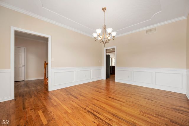 2650 S Parkview Drive, New Palestine, IN 46163