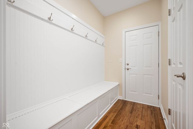 2650 S Parkview Drive, New Palestine, IN 46163