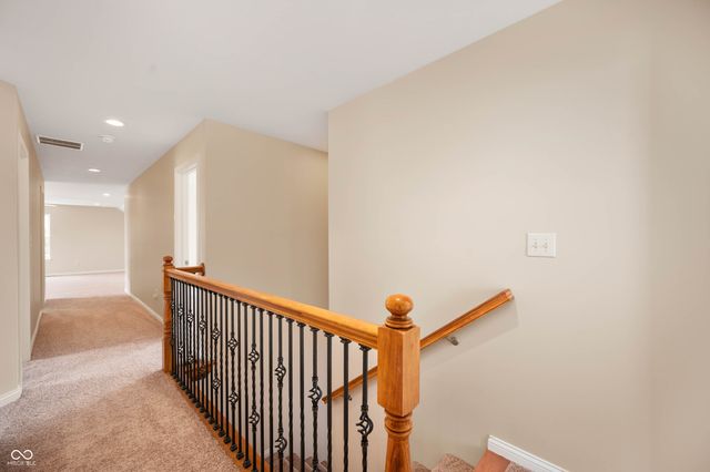 2650 S Parkview Drive, New Palestine, IN 46163