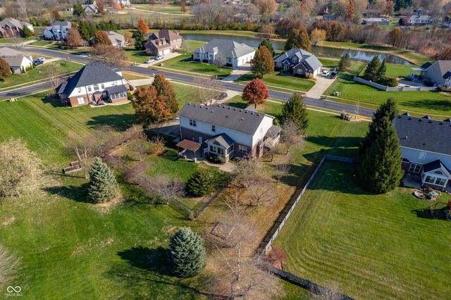 2650 S Parkview Drive, New Palestine, IN 46163