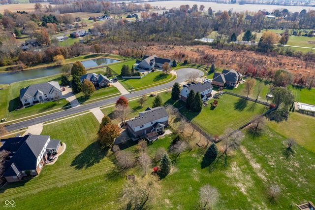 2650 S Parkview Drive, New Palestine, IN 46163