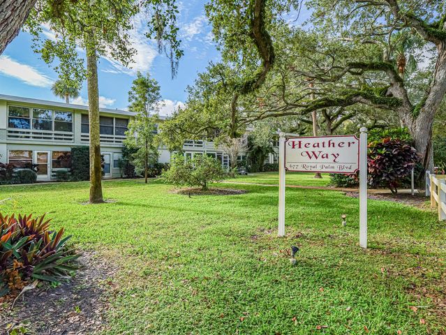 677 ROYAL PALM Boulevard 12, Vero Beach, FL 32960