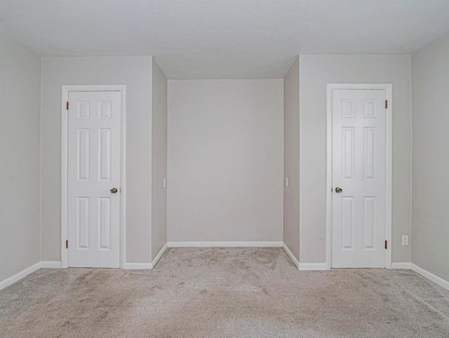 677 ROYAL PALM Boulevard 12, Vero Beach, FL 32960