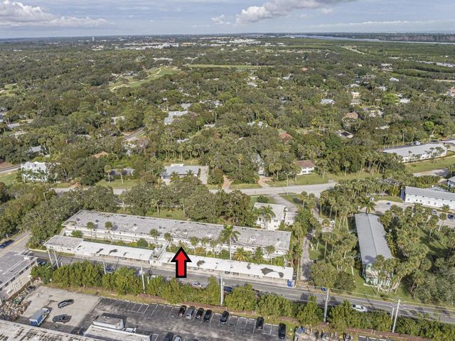 677 ROYAL PALM Boulevard 12, Vero Beach, FL 32960