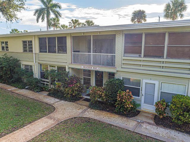 677 ROYAL PALM Boulevard 12, Vero Beach, FL 32960