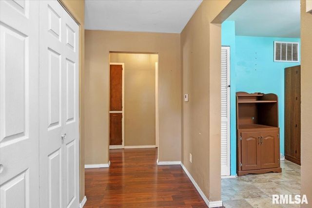 316 S CURTIS Street, Edinburg, IL 62531