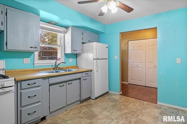 316 S CURTIS Street, Edinburg, IL 62531