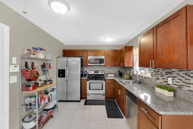 721 SW 79th Avenue, North Lauderdale, FL 33068