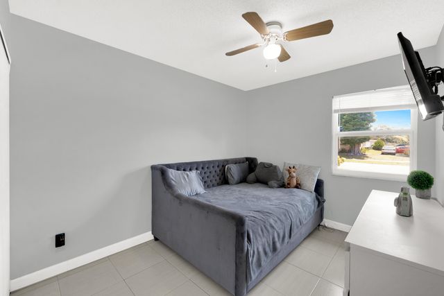 721 SW 79th Avenue, North Lauderdale, FL 33068