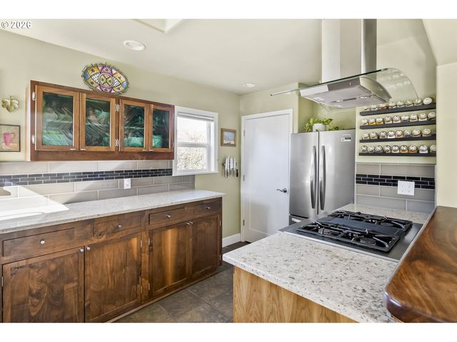 3123 Se OLSEN St, Milwaukie, OR 97222