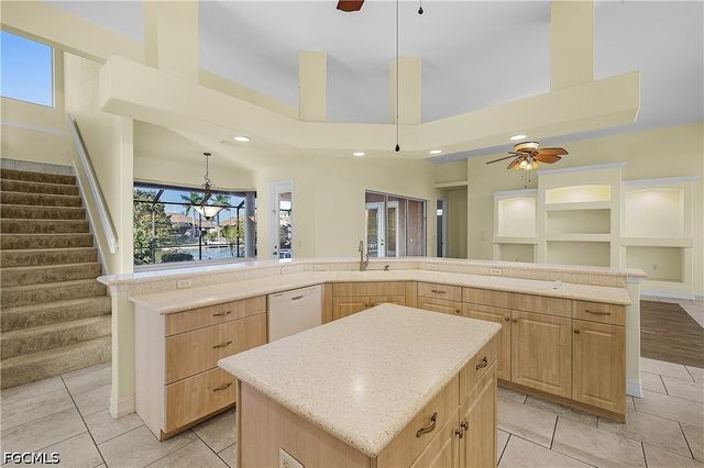 325 SE 21st ST, Cape Coral, FL 33990