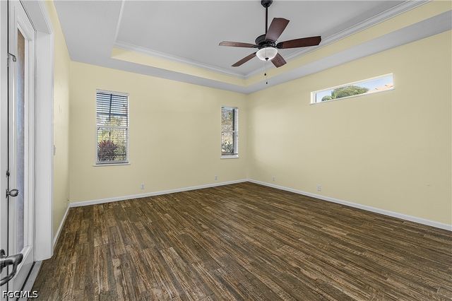 325 SE 21st ST, Cape Coral, FL 33990
