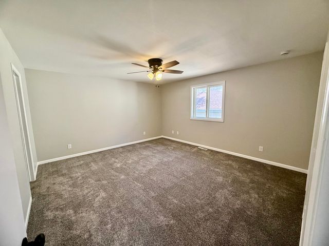 601 N Holly Lane, Griffith, IN 46319