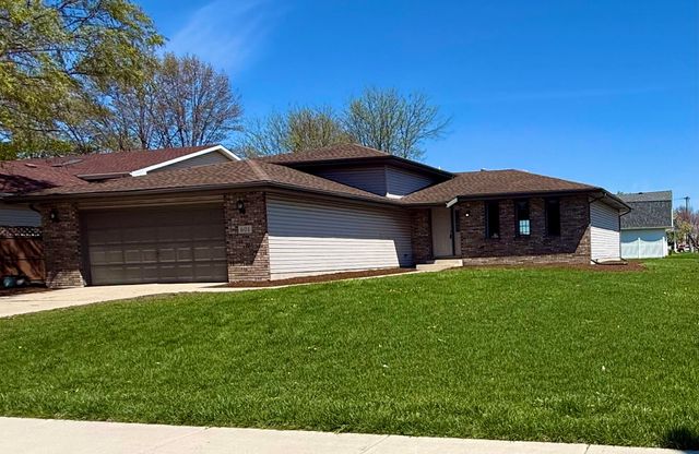 601 N Holly Lane, Griffith, IN 46319