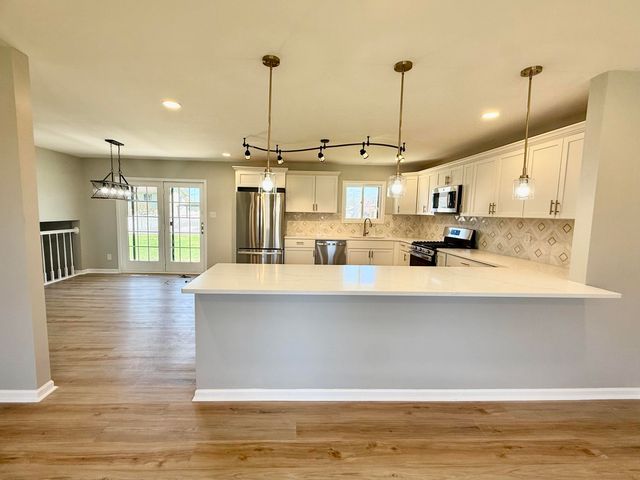 601 N Holly Lane, Griffith, IN 46319