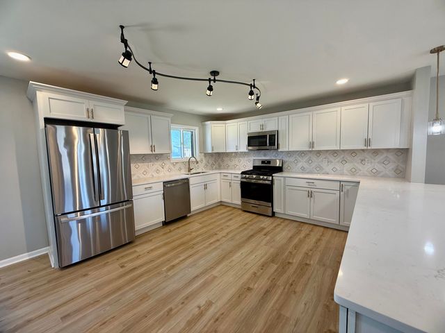 601 N Holly Lane, Griffith, IN 46319