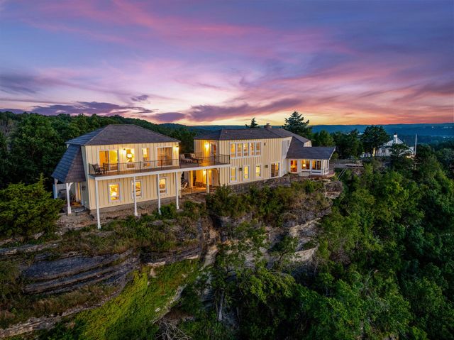 375 Slane Chapel Road, Branson West, MO 65737