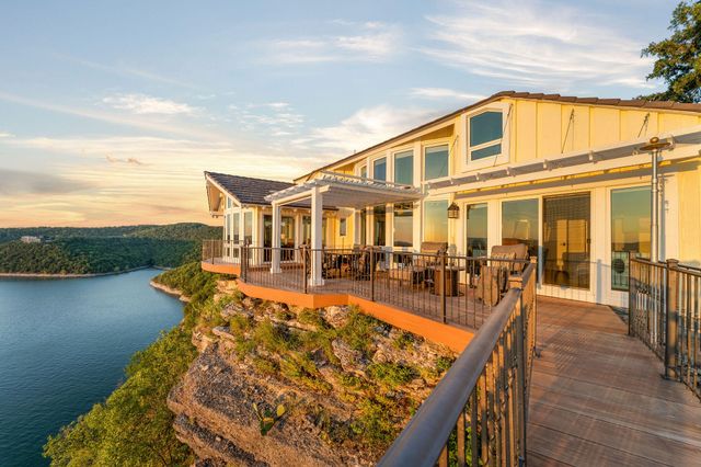 375 Slane Chapel Road, Branson West, MO 65737