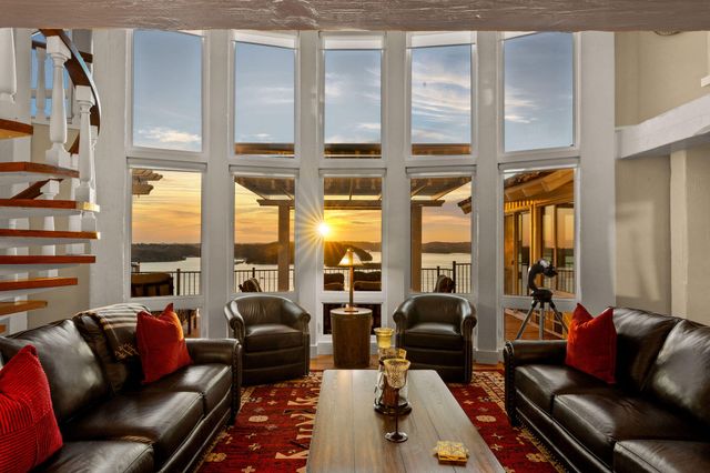 375 Slane Chapel Road, Branson West, MO 65737