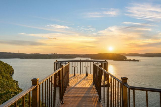 375 Slane Chapel Road, Branson West, MO 65737