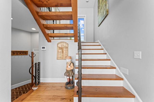 375 Slane Chapel Road, Branson West, MO 65737