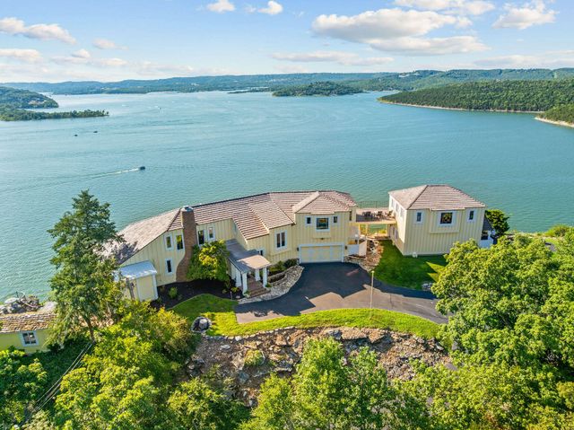 375 Slane Chapel Road, Branson West, MO 65737