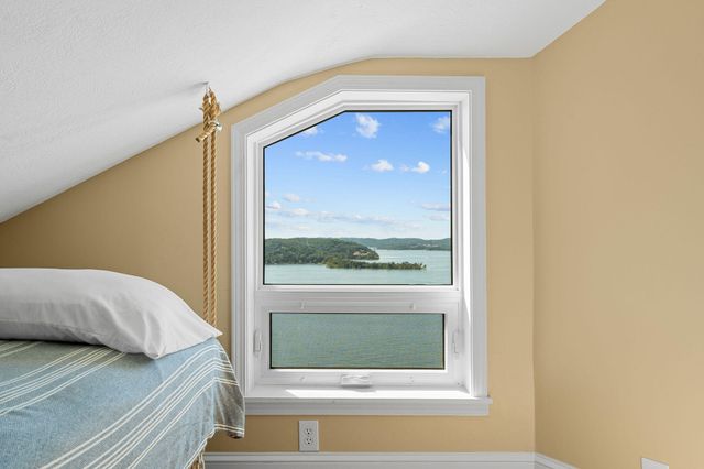 375 Slane Chapel Road, Branson West, MO 65737