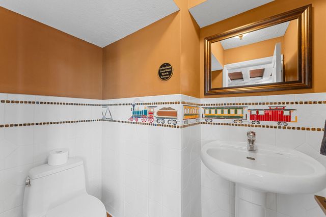 375 Slane Chapel Road, Branson West, MO 65737