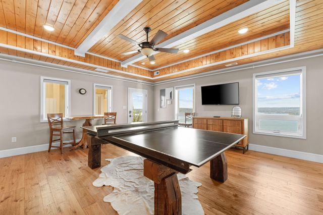 375 Slane Chapel Road, Branson West, MO 65737