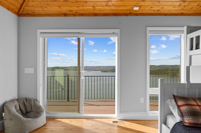 375 Slane Chapel Road, Branson West, MO 65737