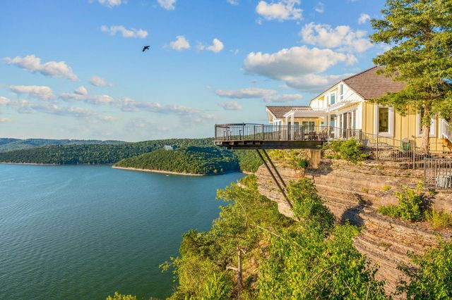 375 Slane Chapel Road, Branson West, MO 65737