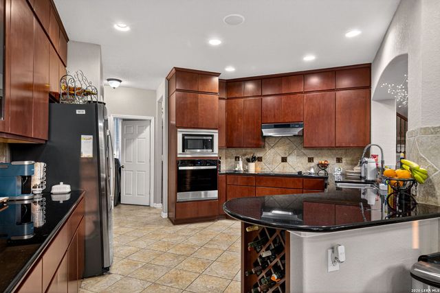314 Hoskins, Boerne, TX 78006