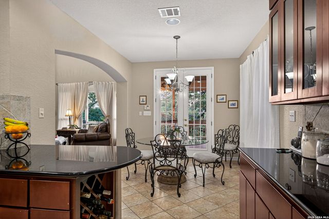 314 Hoskins, Boerne, TX 78006