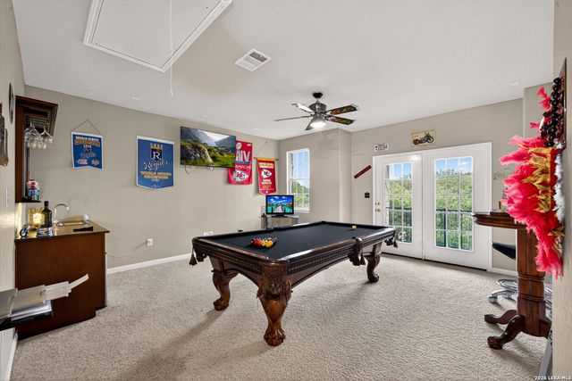314 Hoskins, Boerne, TX 78006