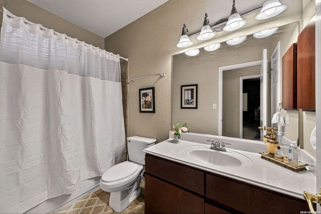 314 Hoskins, Boerne, TX 78006