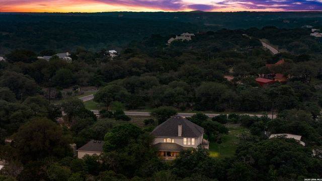 314 Hoskins, Boerne, TX 78006