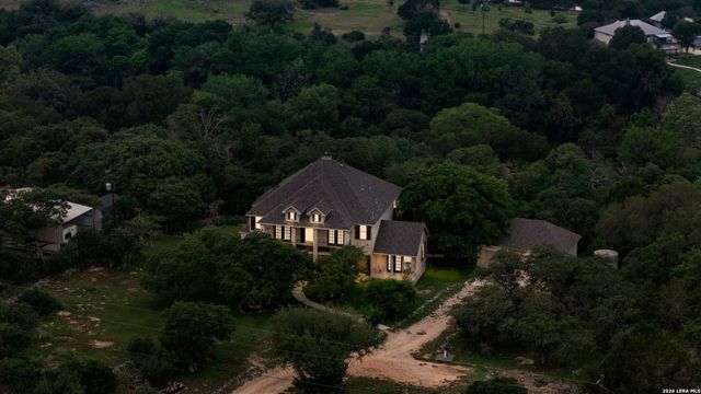 314 Hoskins, Boerne, TX 78006