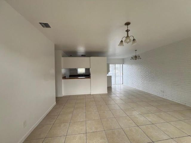 1755 Forest Hill Boulevard 36, West Palm Beach, FL 33406