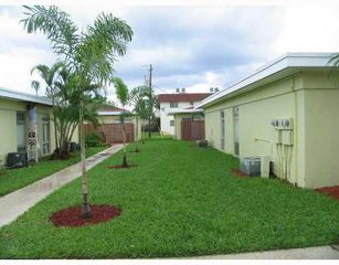 1755 Forest Hill Boulevard 36, West Palm Beach, FL 33406