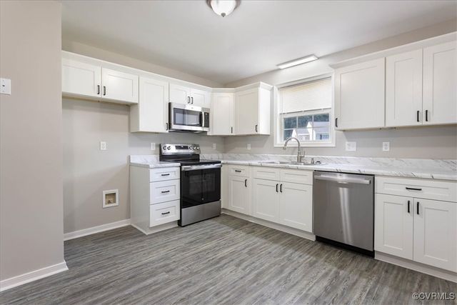 112 E Highland Ct, Colonial Heights, VA 23834