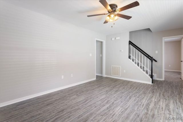112 E Highland Ct, Colonial Heights, VA 23834