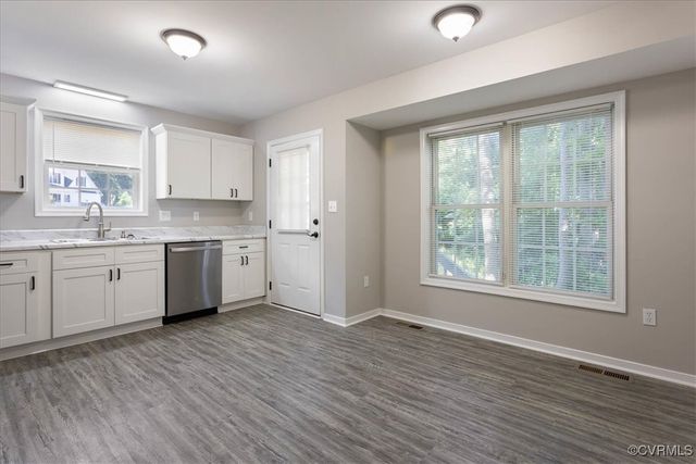 112 E Highland Ct, Colonial Heights, VA 23834