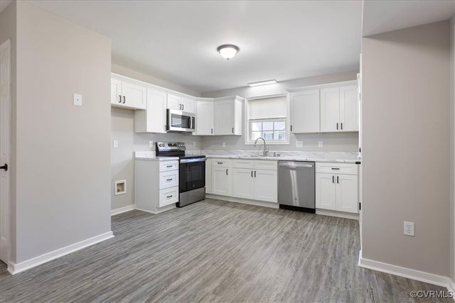 112 E Highland Ct, Colonial Heights, VA 23834
