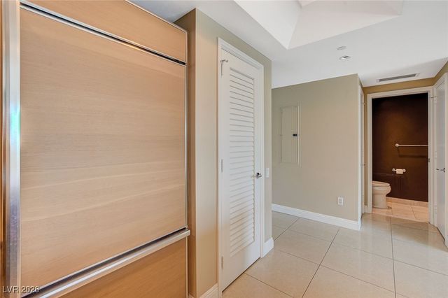 222 Karen Avenue 1705, Las Vegas, NV 89109