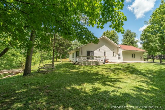 6635 Vinton Avenue Nw, Alpine Twp, MI 49321