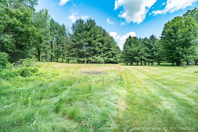 6635 Vinton Avenue Nw, Alpine Twp, MI 49321