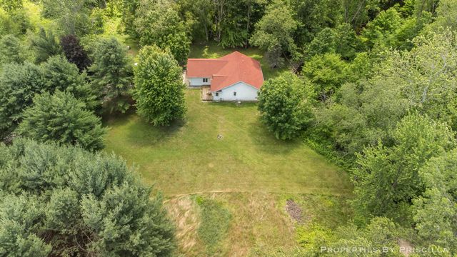 6635 Vinton Avenue Nw, Alpine Twp, MI 49321
