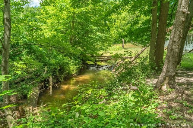 6635 Vinton Avenue Nw, Alpine Twp, MI 49321