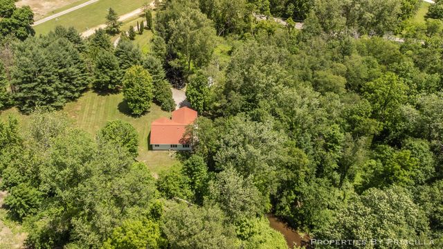 6635 Vinton Avenue Nw, Alpine Twp, MI 49321