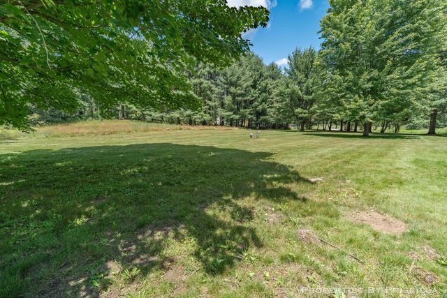 6635 Vinton Avenue Nw, Alpine Twp, MI 49321